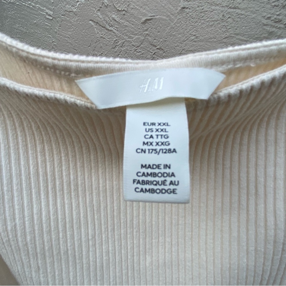 H&M Cream Cropped Ribbed Top - Picture 2 of 2
